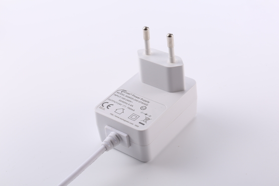 adaptador 12V 1,5 do interruptor do poder de 5V 3A 6V 3A 9V 2A um 18W IEC62368 IEC60335 IEC61558