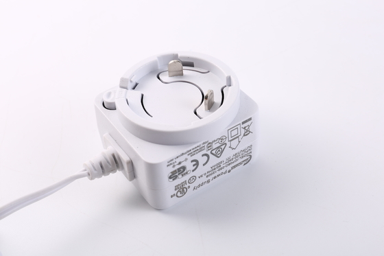 adaptador permutável 5V 1A 5V 1.2A 6V 1A 12V 0.5A do poder da tomada 6W