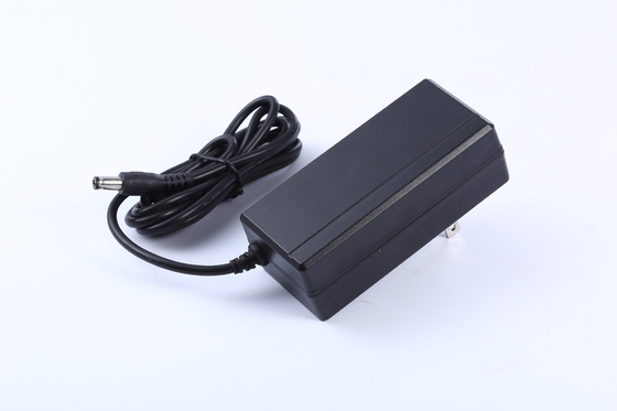 C.A. portátil do adaptador 24V 1A do poder de 48W 24V à fonte de alimentação de comutação C6 da C.C. C8 C14
