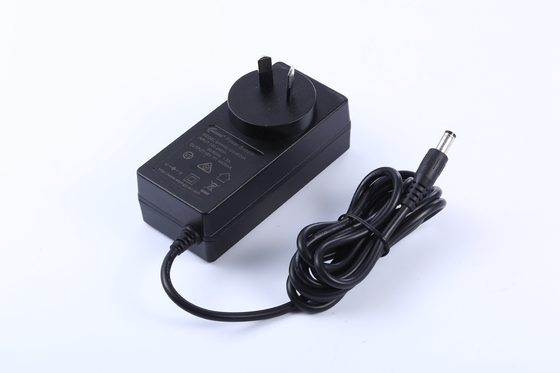 C.A. portátil do adaptador 24V 1A do poder de 48W 24V à fonte de alimentação de comutação C6 da C.C. C8 C14
